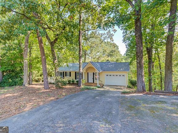 2nd image of 3629 Lakeview Dr