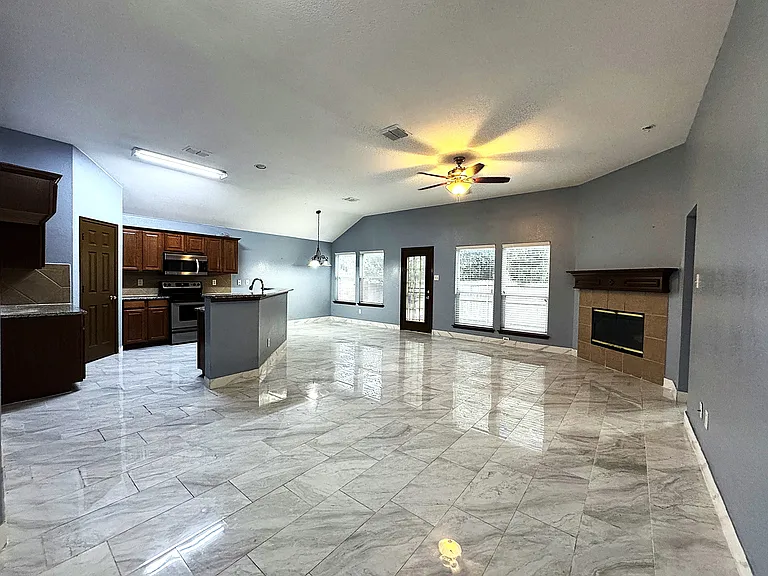 13624 Kaplan Ct — Photo 4