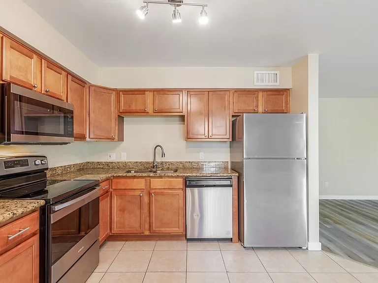 Mountain View Condos — Photo 35