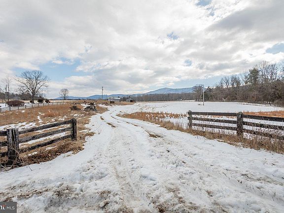 5th image of 1259 Farmview Rd