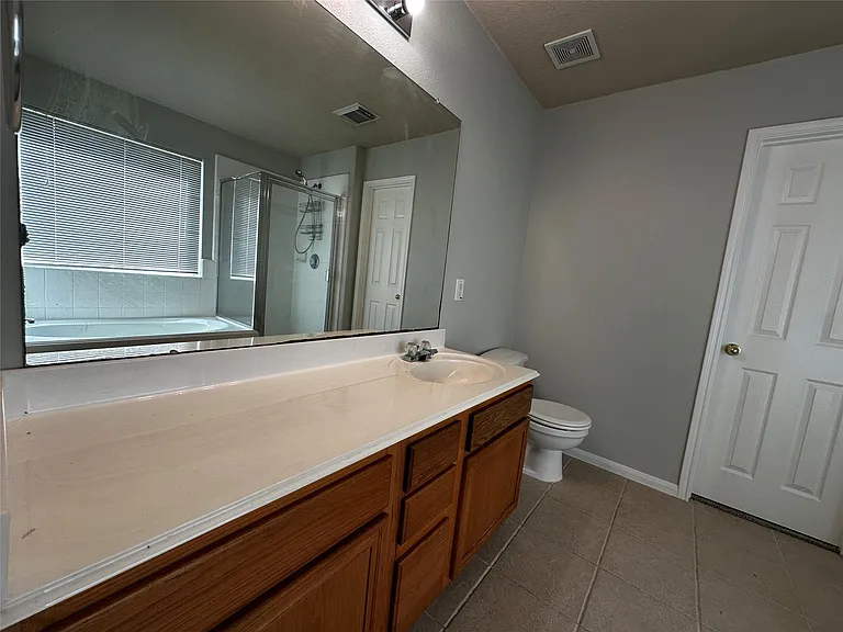 4919 Kasos Isle Dr — Photo 15