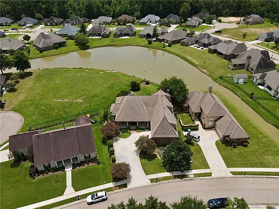 5th image of 451 Lake Orleans Blvd