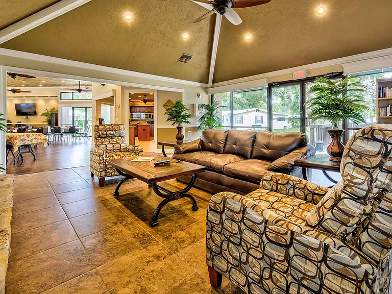 8102 W Coconut Palm Dr — Photo 33