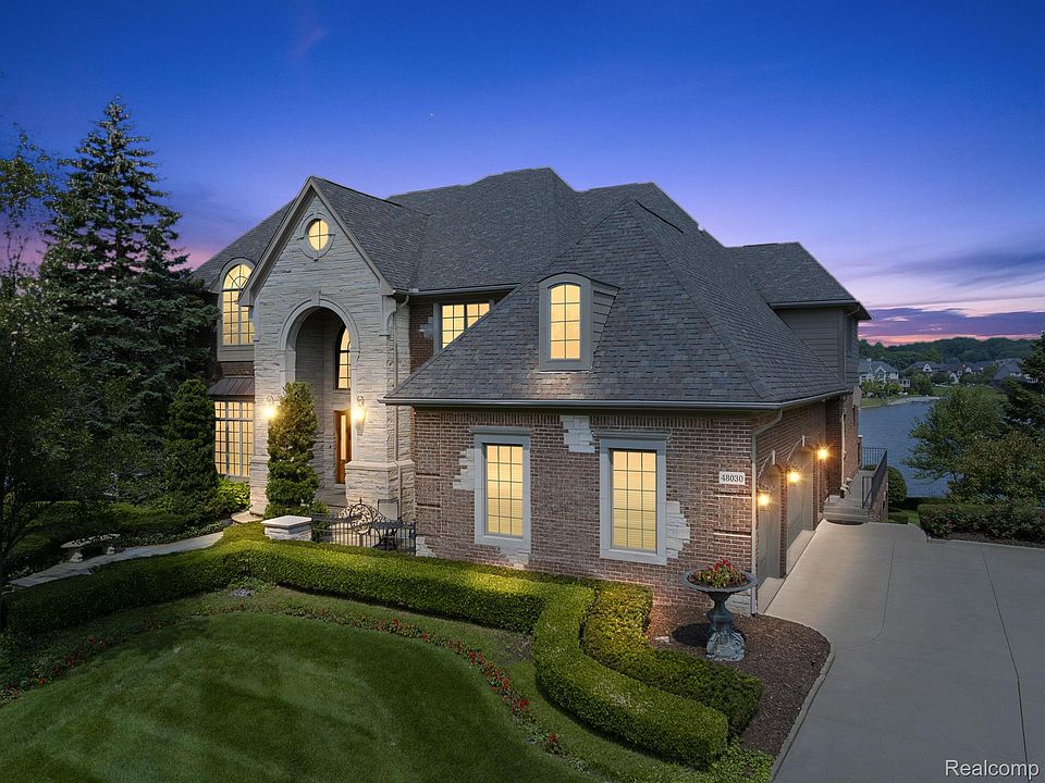 1st image of 48030 Manorwood Dr