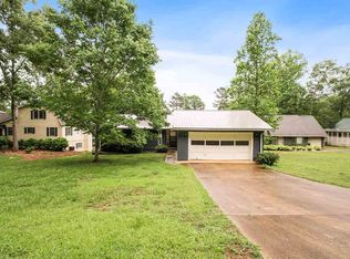 575 Rue Cezzan, Lavonia, GA 30553