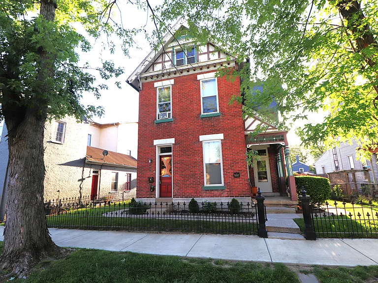 314 S 4th St — Photo 4