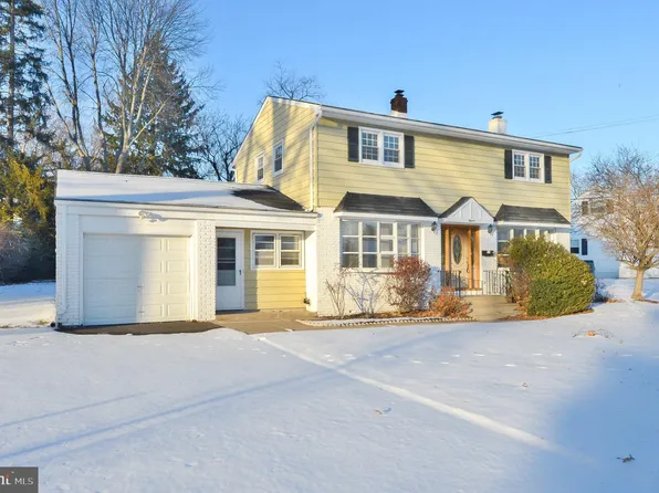 11 Concord Ln, Yardley, PA 19067