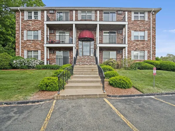 11 Kenmar Dr Unit 13, Billerica, MA 01821