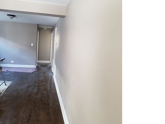 5th image of 10219 S Oglesby Ave