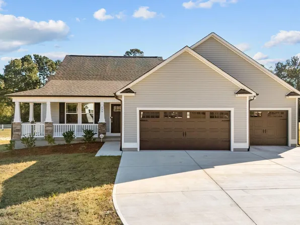230 Paint Horse Dr, Benson, NC 27504