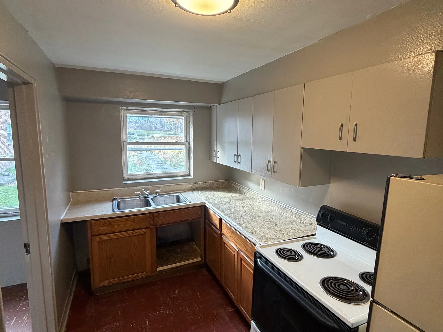 7 Tompkins Street — Photo 3