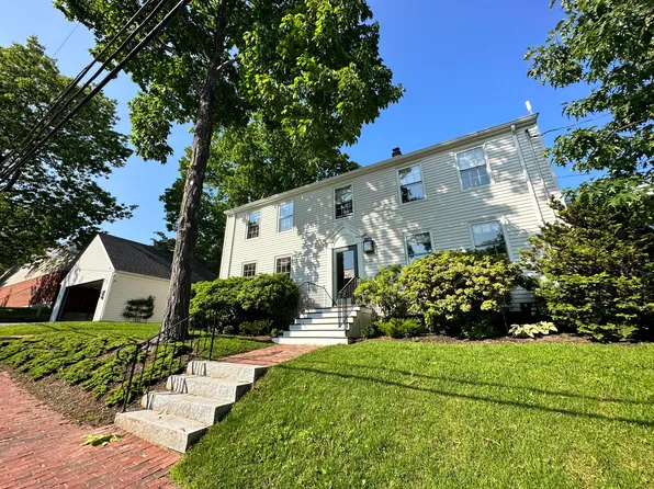 11 Fletcher Street, Portland, ME 04102