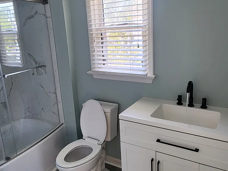 Newly renovated bathroom bedroom 2