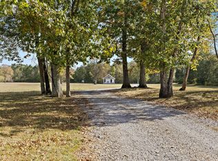 5219 Reynolds Rd, Columbia, TN 38401