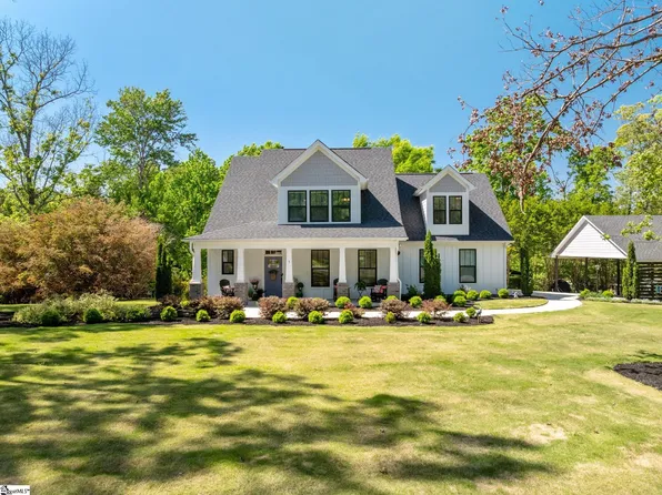 9 Compton Dr, Greenville, SC 29615