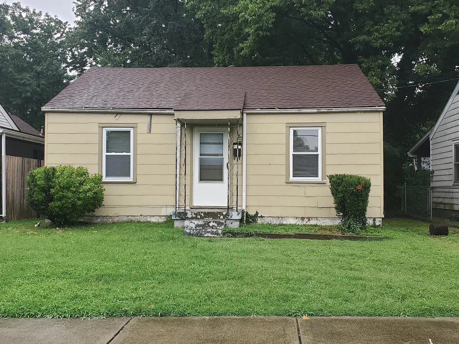 1635 Longfield Ave photo 1