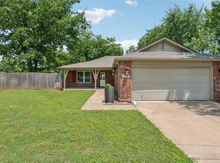 14047 S 293rd Ave, Coweta, OK 74429