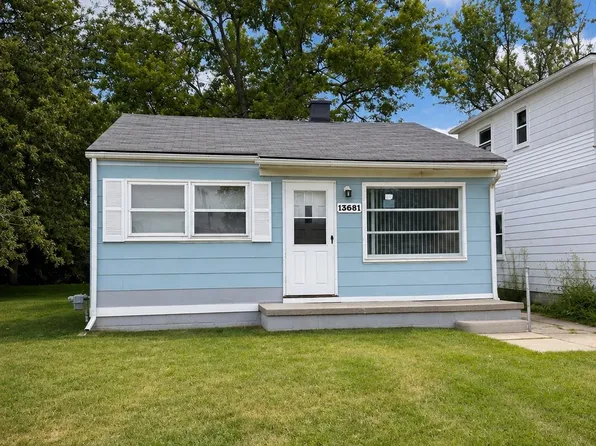 13681 Hendricks Ave, Warren, MI 48089