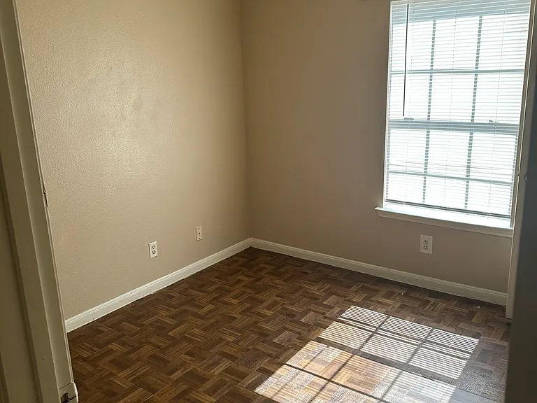 TH bedroom