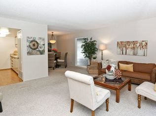 5494 Roundtree Dr APT B, Concord, CA 94521