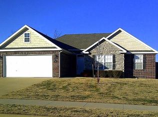 2300 SW Huntwick Ave, Bentonville, AR 72712