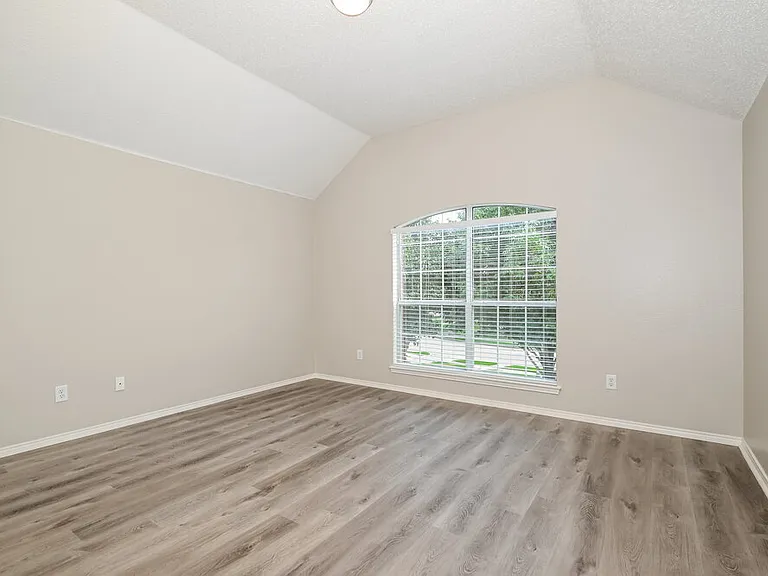 5717 San Marino Dr — Photo 14