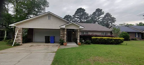 399 Admiral Dr Photo 1