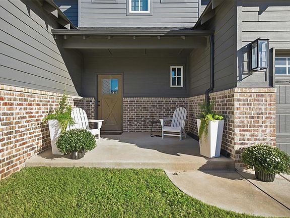 2nd image of 4405 NE 125th Ct