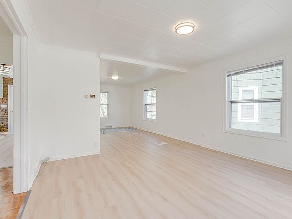 3rd image of 5 Fairfax Pl