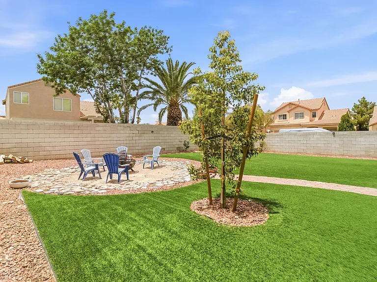 9523 Observer St — Photo 40