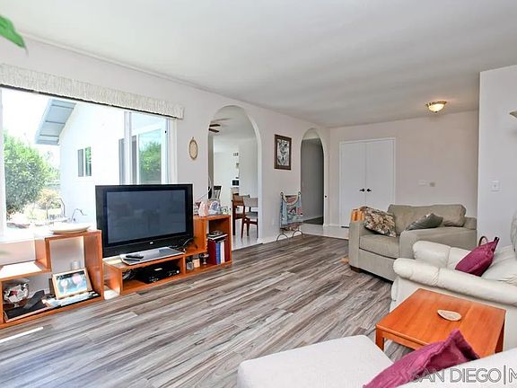 3rd image of 14051 Hermosillo Way