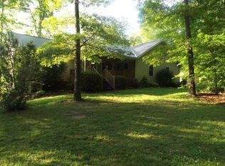 110 Stowers Rd, Deer Lodge, TN 37726