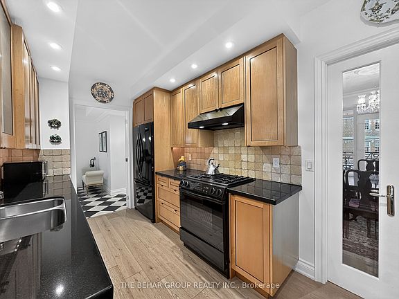 5th image of 8 Sultan St #304