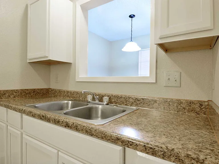 Crossings Apartments — Photo 13