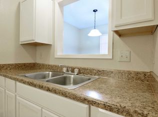 Crossings Apartments, McAllen, TX 78504