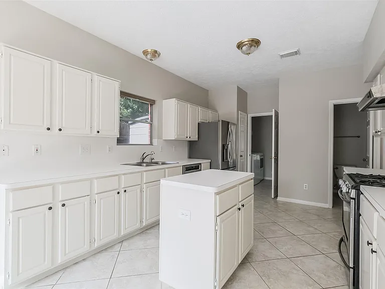 7603 Quintero Dr — Photo 15