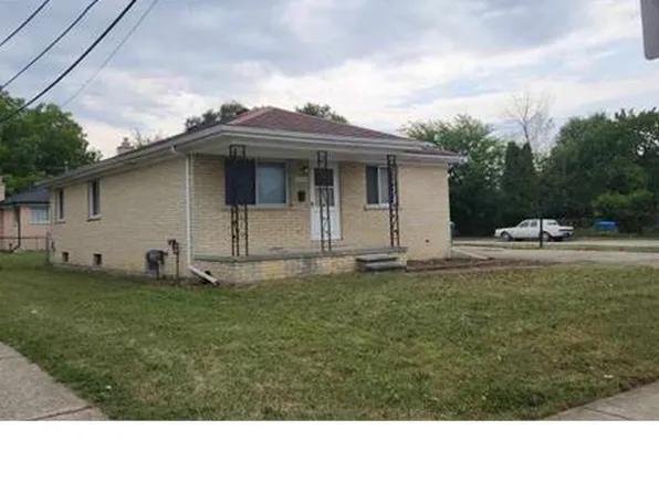 16964 Wilson Ave, Eastpointe, MI 48021