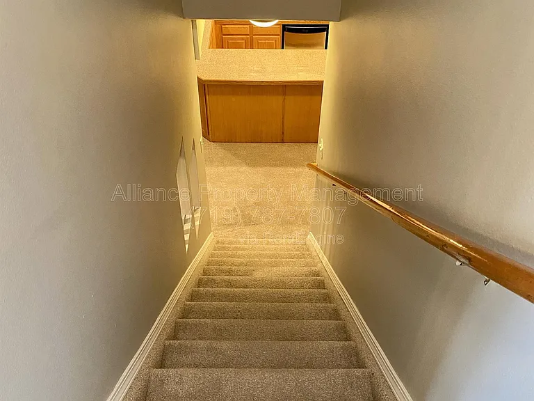 2825 Dristol Dr — Photo 30