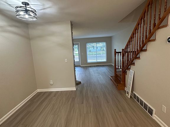 5th image of 9038 W Dartmouth Pl