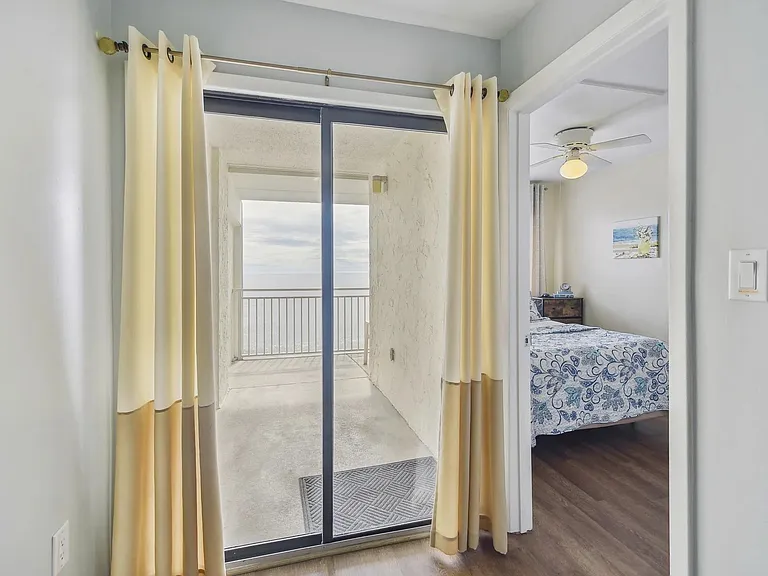 1709 S Ocean Blvd — Photo 14