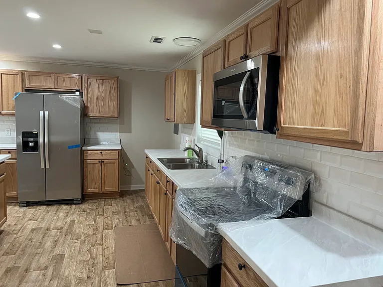 202 E Keitt St — Photo 11