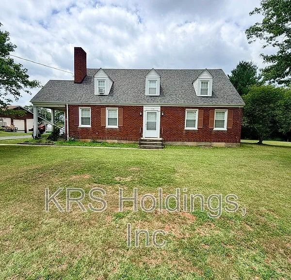 2709 Old Forest Rd — Photo 1