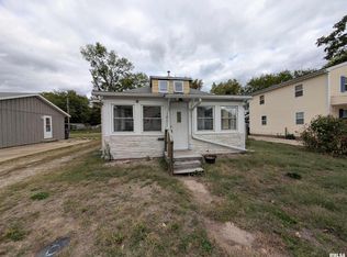 1407 Martha St, Pekin, IL 61554