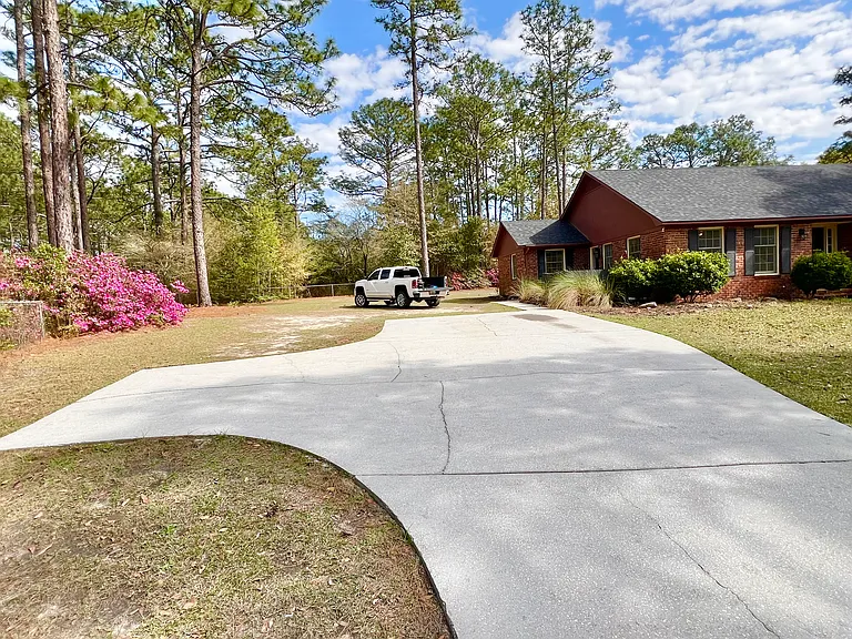 414 Zetterower Rd #B — Photo 4
