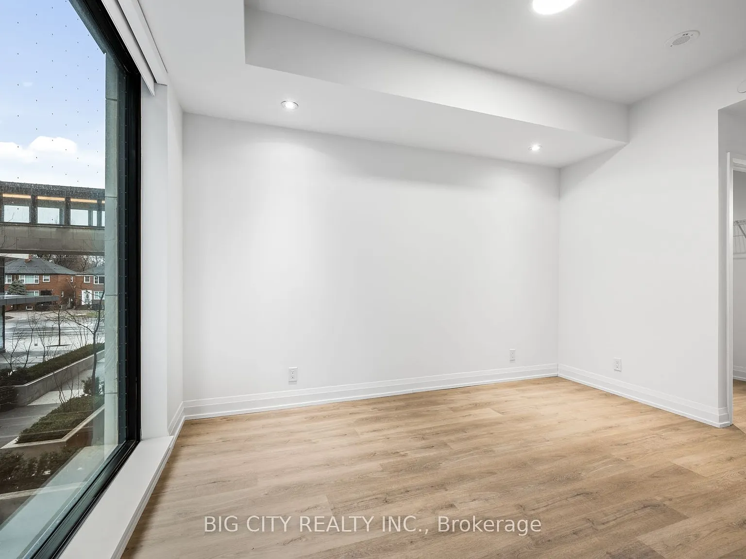 2 bed, $3,000 — Photo 2