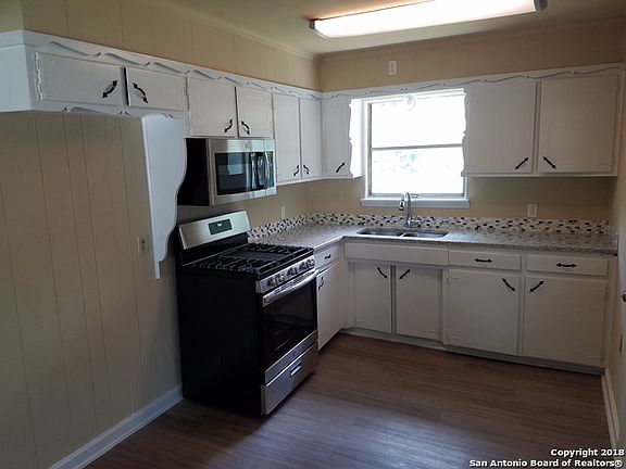 2nd image of 122 Belden Ave