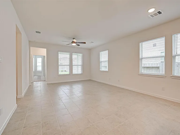 8022 Pinebrook Arbor Ct — Photo 12