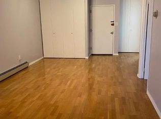 69-03 242nd St #3F, Little Neck, NY