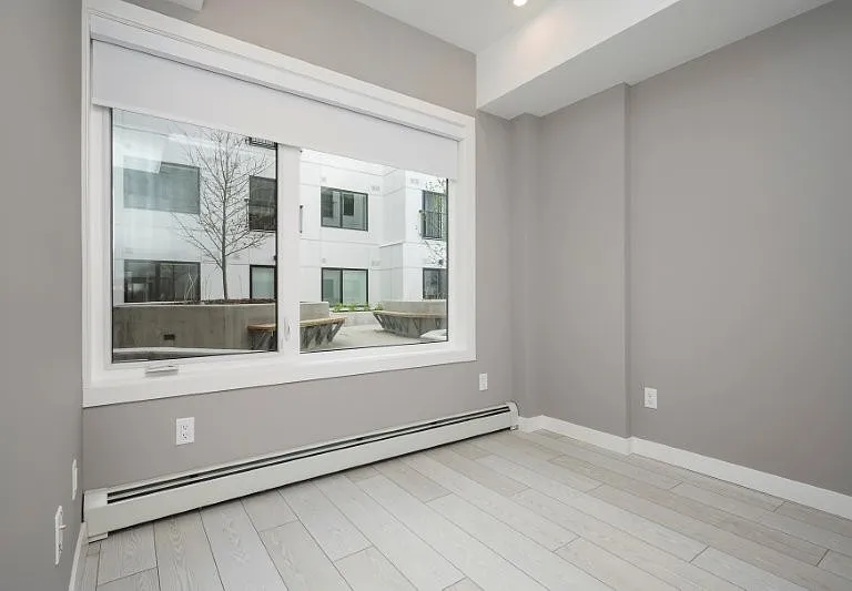 310 15th Ave SW #106 — Photo 4