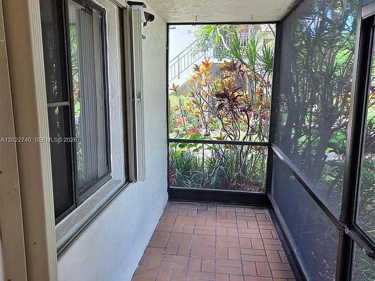 413 Lakeview Dr #104 — Photo 25